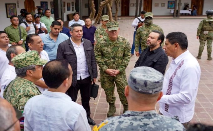 Salomón Jara anuncia la refundación de la Policía Municipal de Juchitán