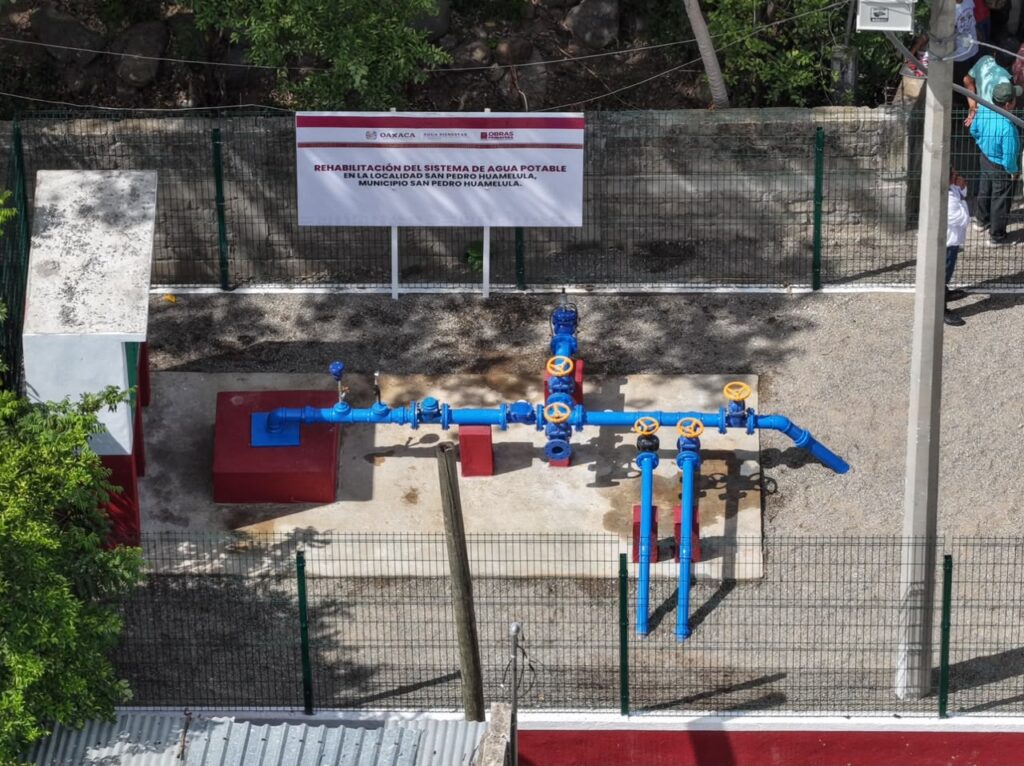Salomón Jara entrega rehabilitación de sistema de agua potable en San Pedro Huamelula