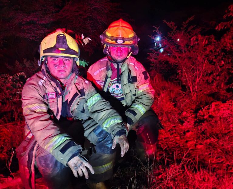 Sofocan incendio sobre ductos de Pemex en Asunción Ixtaltepec