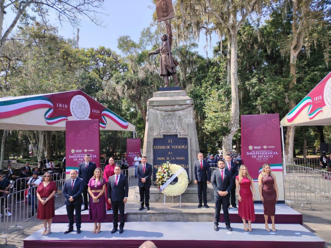 Veracruz inicia festejos por el 216 aniversario patrio