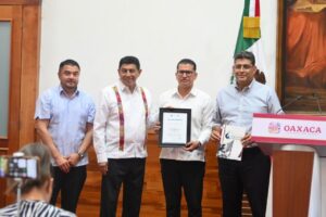 Anuncian cuatro diplomados gratuitos para 30 mil estudiantes en Oaxaca