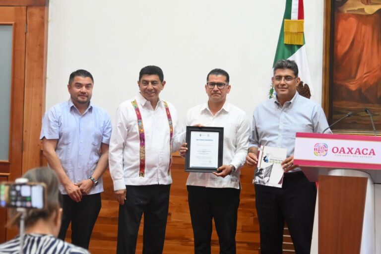 Anuncian cuatro diplomados gratuitos para 30 mil estudiantes en Oaxaca