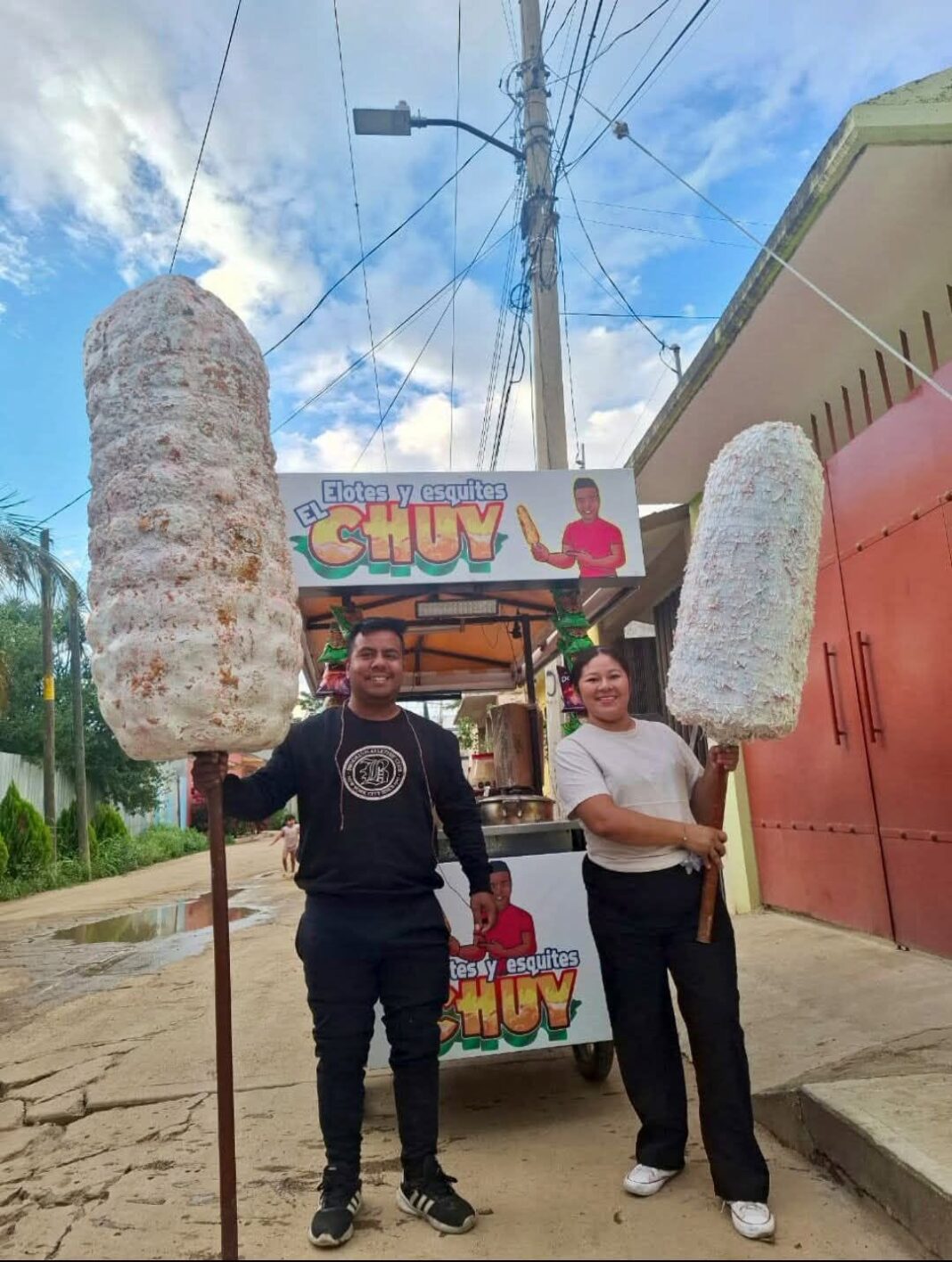Asesinan a dueño de «Elotes El Chuy» y a su pareja en Oaxaca de Juárez