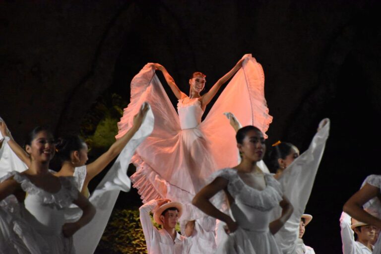 Cautiva la Orquesta Filarmónica de Boca del Río y Prover con el espectáculo 'A Halloween Celebration' en la exhacienda Toxpan