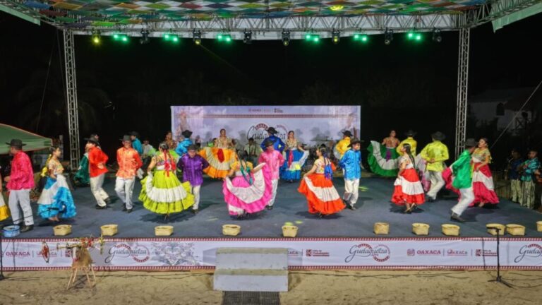 Celebran con éxito la primera Guelaguetza Afro “La Rejunjuneada” en Chacahua Isla