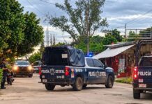 Hallan arsenal, granadas y equipo táctico en casa de seguridad de Jáltipan