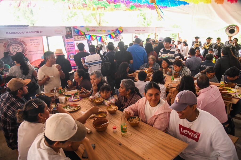 Inauguran el Festival de la Barbacoa y la Cerveza Artesanal 2026 en Villa Tejúpam