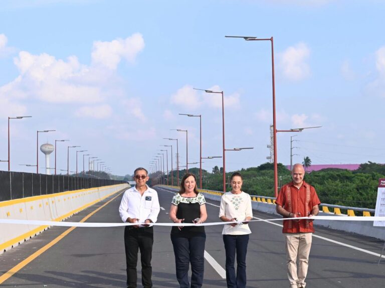 Inauguran nuevo distribuidor vial al puerto de Veracruz