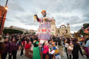 Oaxaca alista más de mil vuelos en octubre para recibir a visitantes de Día de Muertos