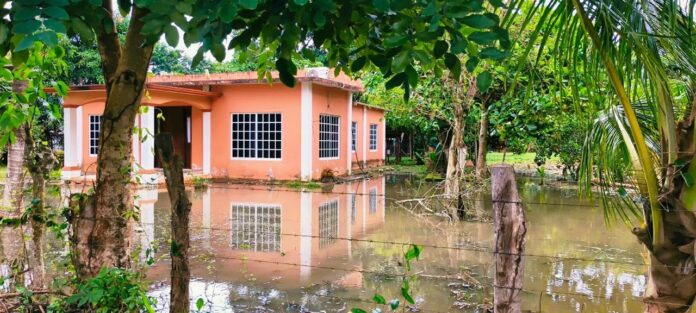 Suspenden clases en 10 municipios del sur de Veracruz
